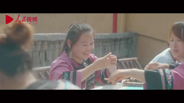 跟着总书记看中国
