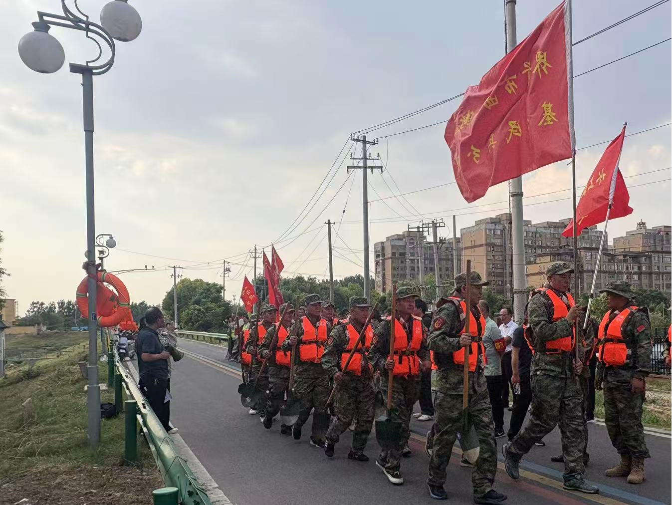 以练备战防未然 筑牢汛期安全墙——西城街道开展防汛应急实战演练